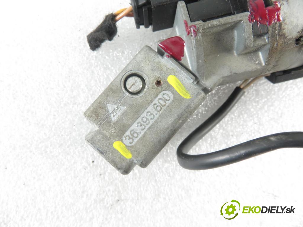 PEUGEOT 207 (WA_, WC_) HB 2006 50,00 1.4 HDi 8V 68 - 8HZ 1398,00 spinačka 36393600 ; 9663123280 (Spínacie skrinky a kľúče)