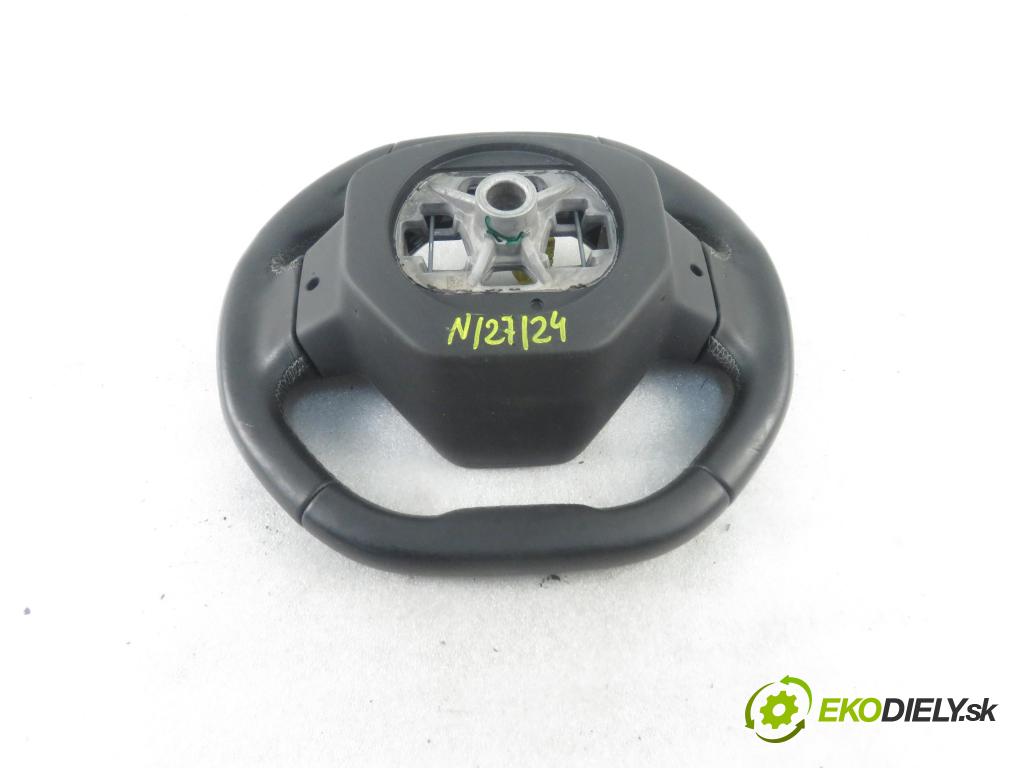 PEUGEOT 5008 II SUV 2018 96,00 1.2 THP PureTech 131 - HNY 1199,00 Volant  (Volanty)