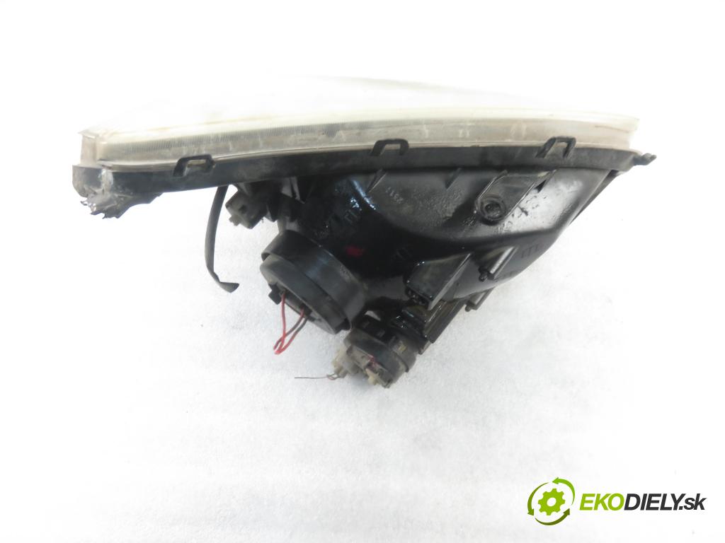 TOYOTA RAV 4 II (_A2_) SUV 2003 85,00 2.0 D-4D 4WD 116 - 1CD-FTV 1995,00 Svetlo LP