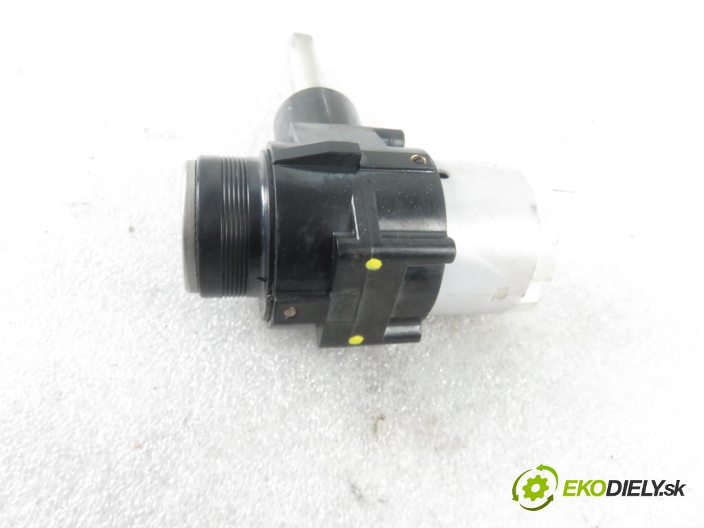 SKODA FELICIA II (6U1) HB 1998 55,00 1.6 MPI 75 - AEE 1598,00 spinačka 6U0905851A (Spínacie skrinky a kľúče)