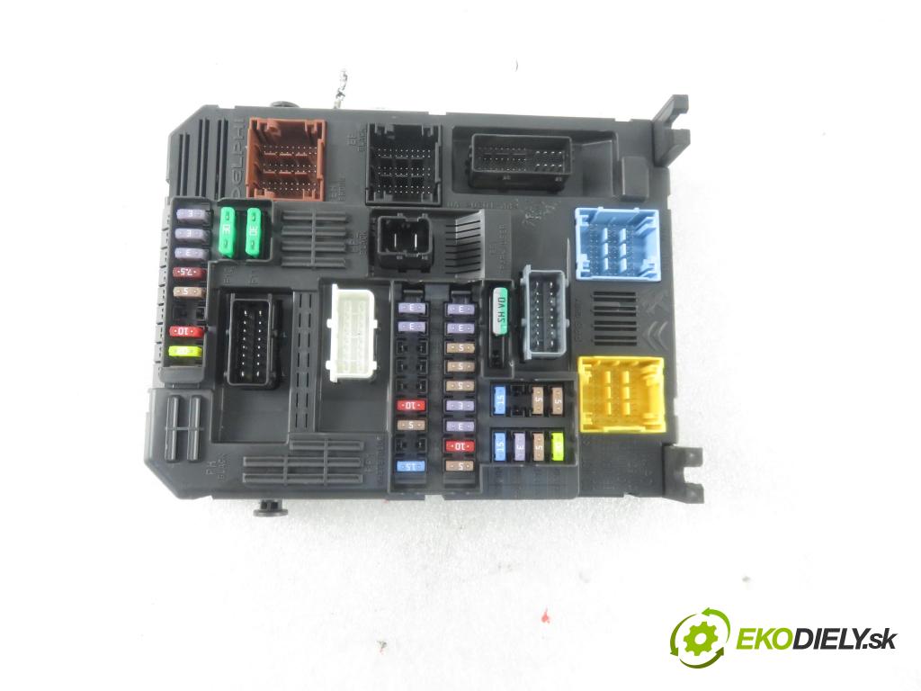 PEUGEOT 5008 II SUV 2018 96,00 1.2 THP PureTech 131 - HNY 1199,00 MODUL BSI 9819855180 ; 28550097