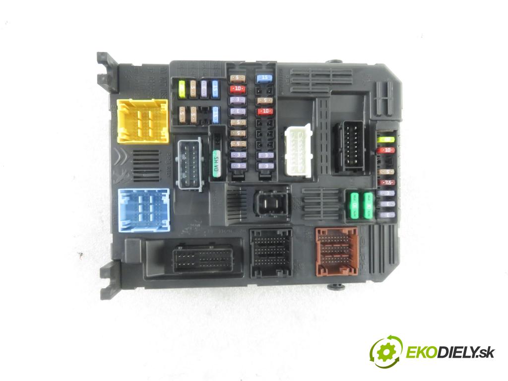 PEUGEOT 5008 II SUV 2018 96,00 1.2 THP PureTech 131 - HNY 1199,00 MODUL BSI 9819855180 ; 28550097