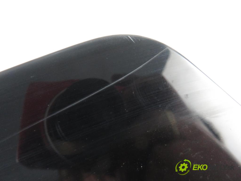 PEUGEOT 5008 II SUV 2018 96,00 1.2 THP PureTech 131 - HNY 1199,00 Dvierka nádrže paliva 981244108A (Ostatné)