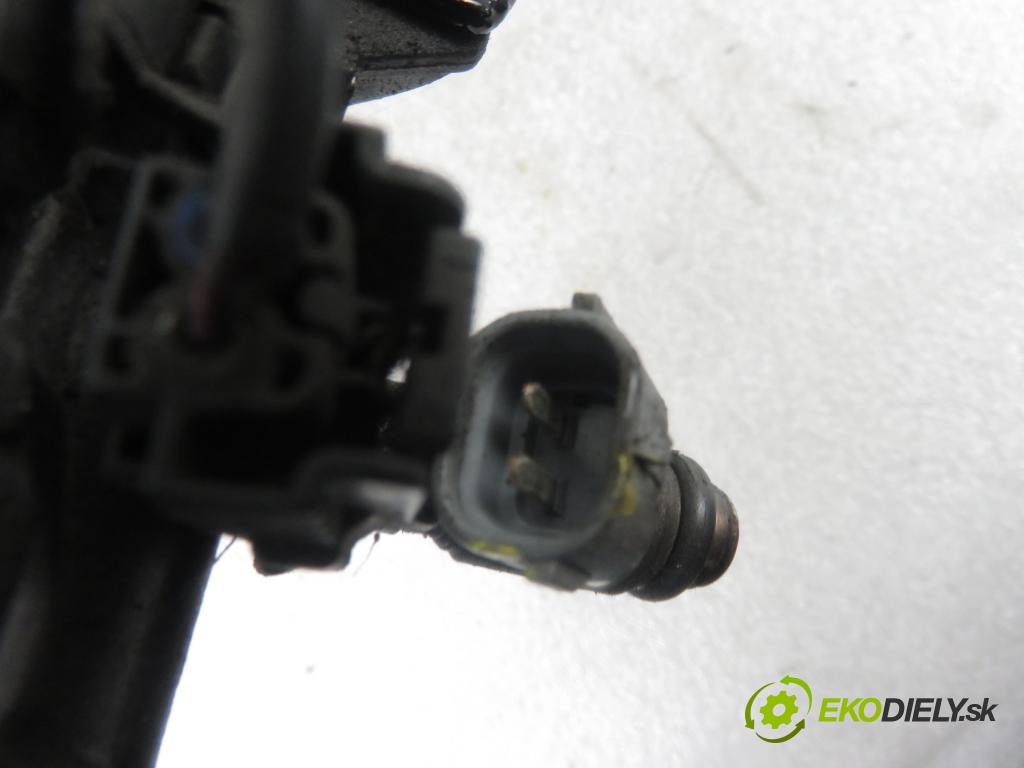 SEAT TOLEDO II (1M2) SEDAN 2003 77,00 1.6 16V - BCB 1598,00 Lišta vstrekovacia 036133319AL ; 036031T ; IWP123 (Vstrekovacie lišty)