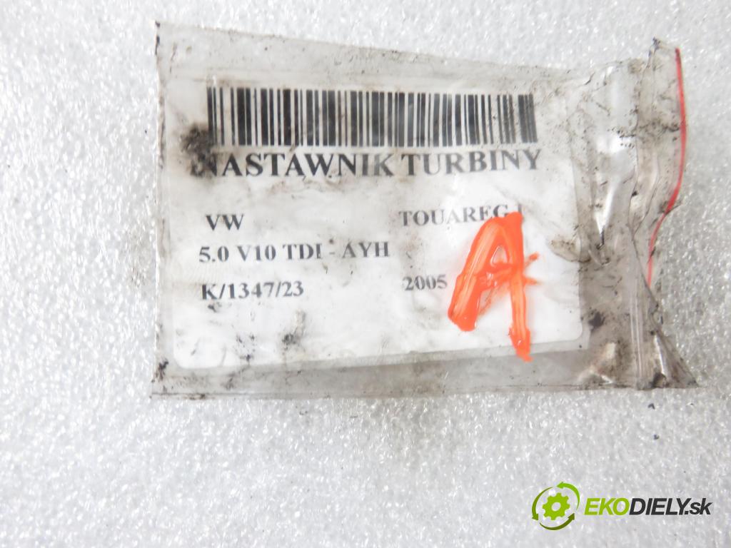 VW TOUAREG (7LA, 7L6, 7L7) SUV 2005 230,00 5.0 V10 TDI PD 313 - AYH 4921,00 Nastavovač turba 6NW009228 (Ostatné)