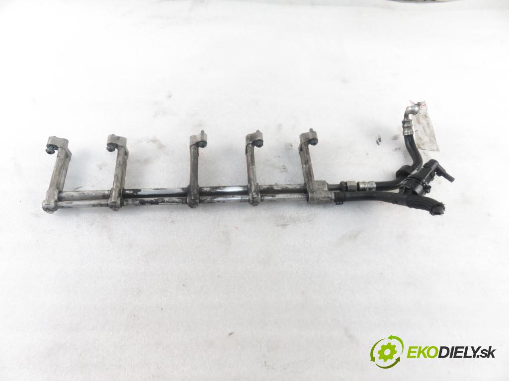 VW TOUAREG (7LA, 7L6, 7L7) SUV 2005 230,00 5.0 V10 TDI PD 313 - AYH 4921,00 Lišta vstrekovacia 07Z133317K (Vstrekovacie lišty)