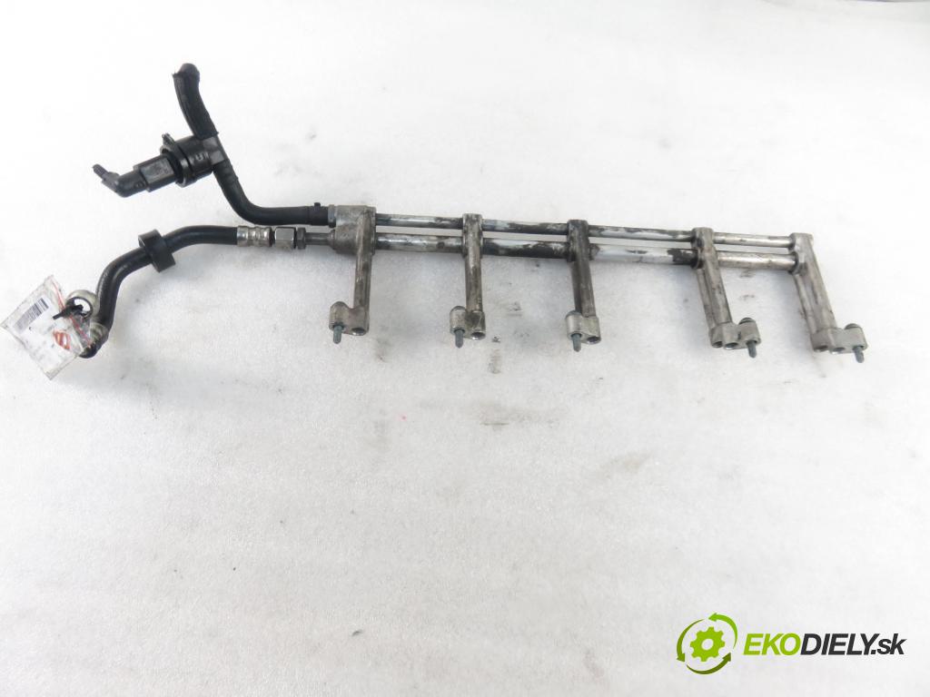 VW TOUAREG (7LA, 7L6, 7L7) SUV 2005 230,00 5.0 V10 TDI PD 313 - AYH 4921,00 Lišta vstrekovacia 07Z133317K (Vstrekovacie lišty)