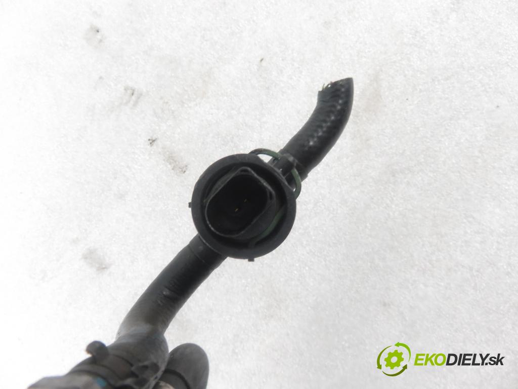 VW TOUAREG (7LA, 7L6, 7L7) SUV 2005 230,00 5.0 V10 TDI PD 313 - AYH 4921,00 Lišta vstrekovacia 07Z133317K (Vstrekovacie lišty)