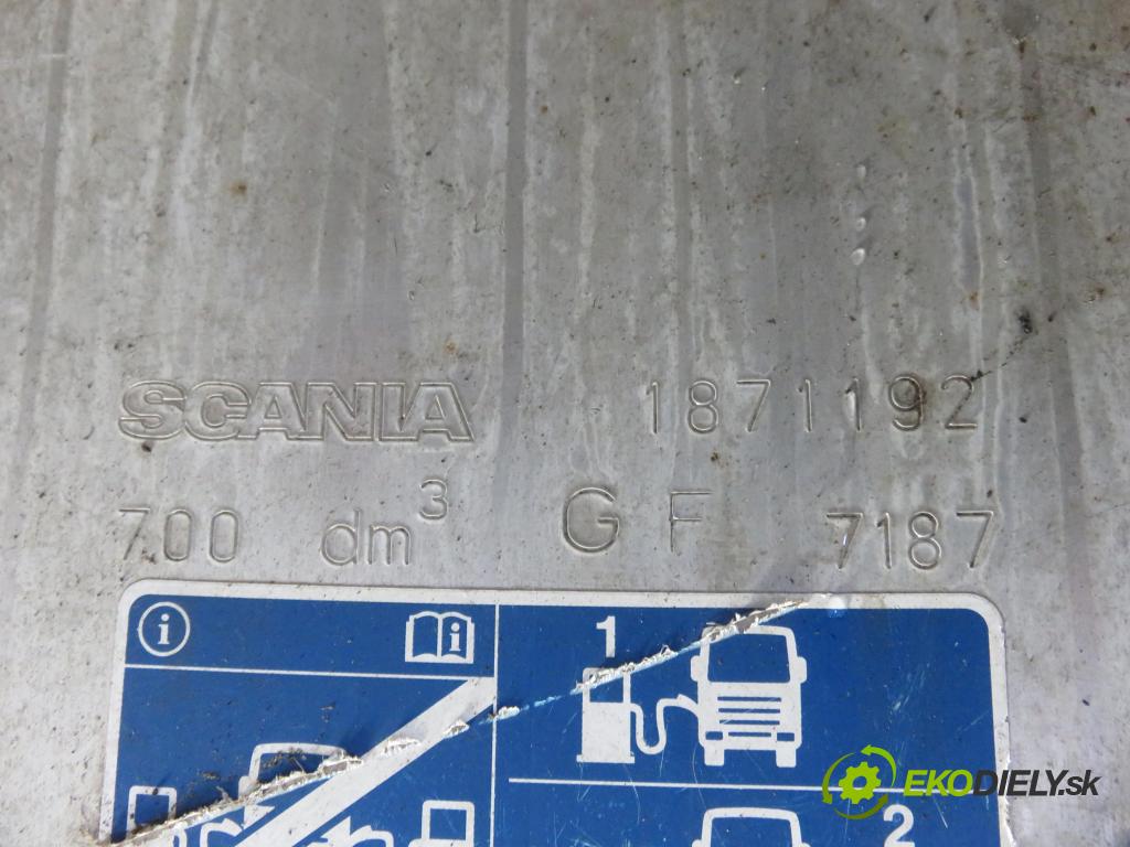 SCANIA R I CIĄGNIK SIODŁOWY 2016 331,00 R450 R6 - DC 13.147 euro6 12742,00 nádržka paliva diesel 1871192