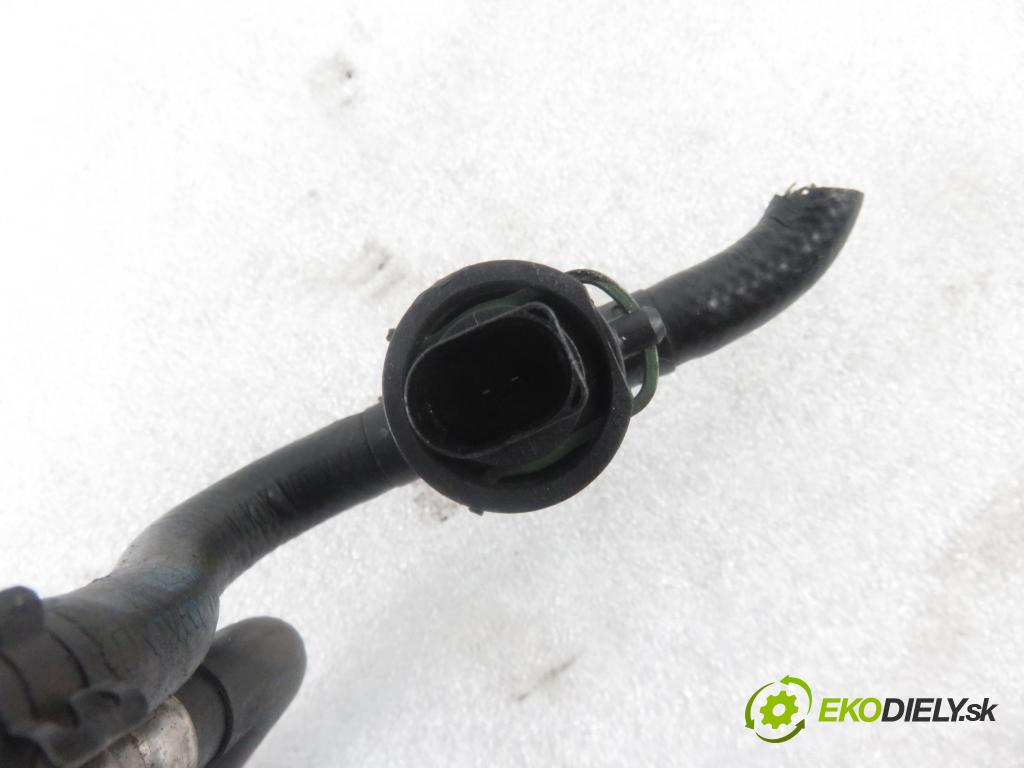 VW TOUAREG (7LA, 7L6, 7L7) SUV 2005 230,00 5.0 V10 TDI PD 313 - AYH 4921,00 Lišta vstrekovacia 07Z133317J (Vstrekovacie lišty)