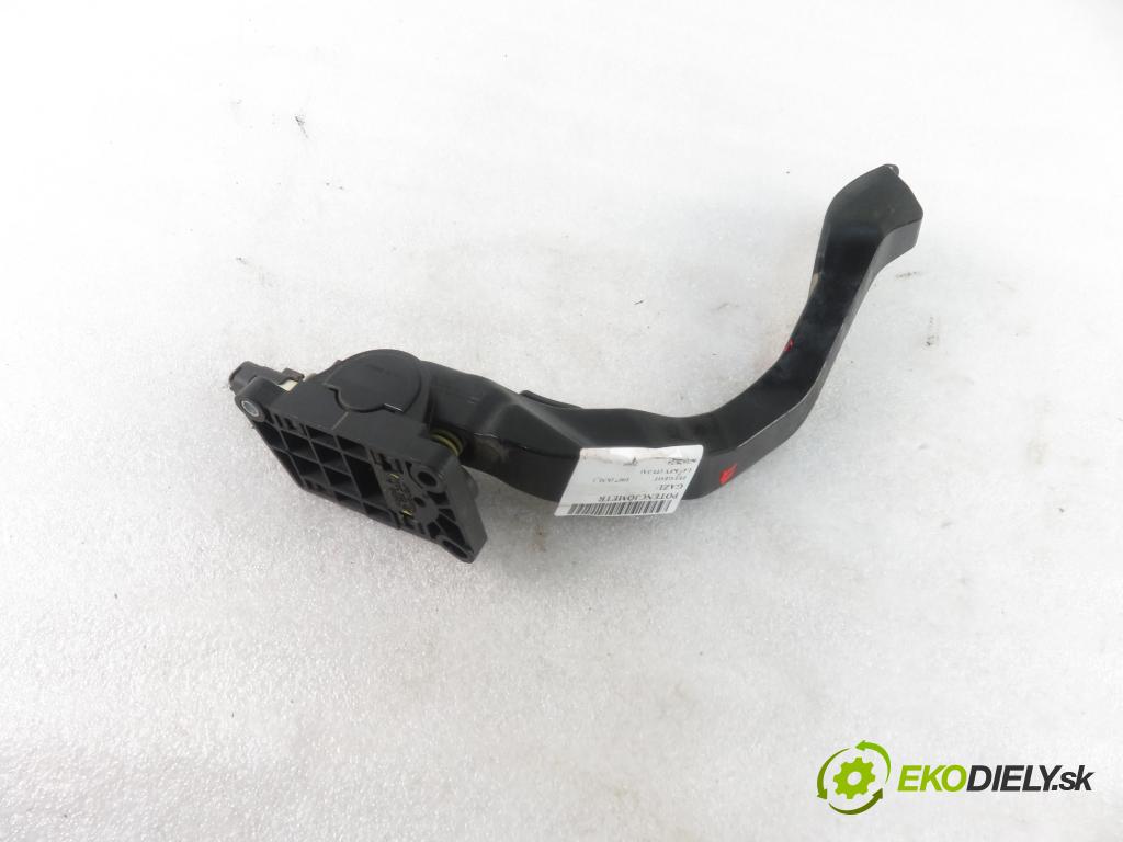 PEUGEOT 1007 (KM_) HB 2005 0,00 1.4 - KFV (TU3A) 1360,00 Potenciometer plynu F00C3E2429 (Pedále)