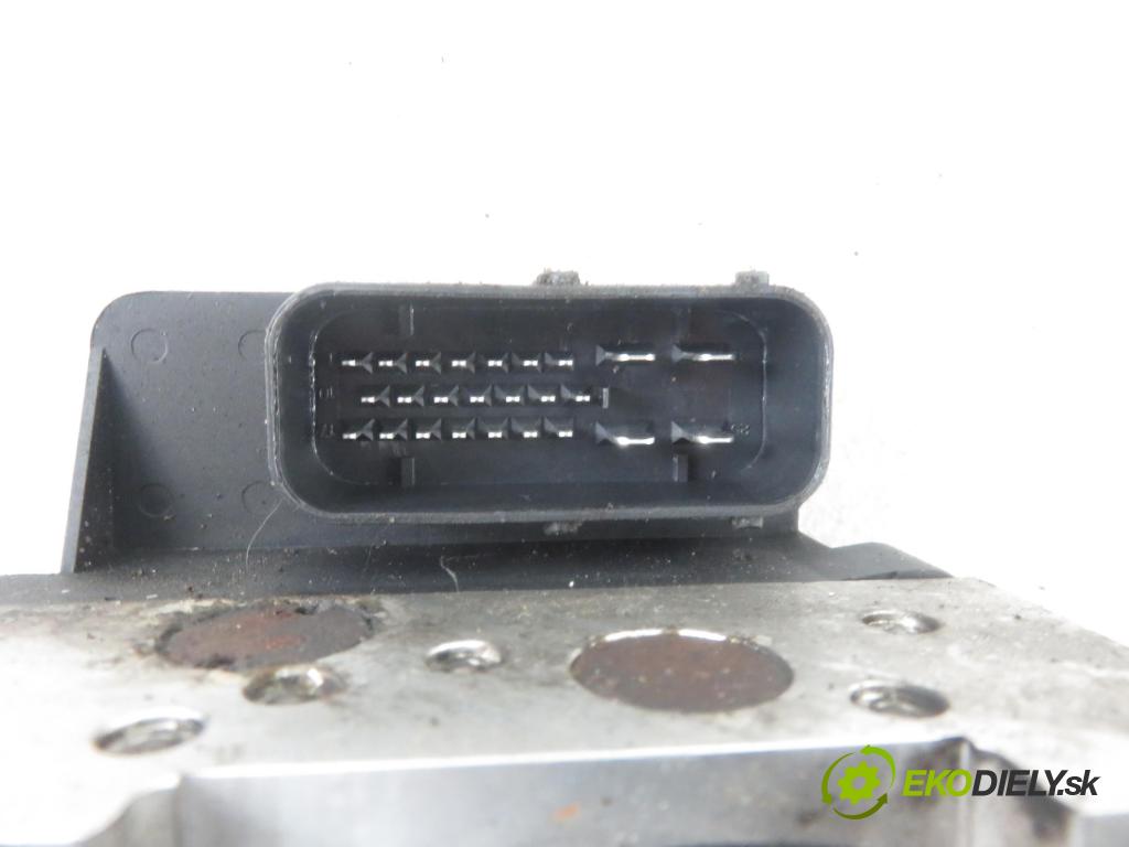 HYUNDAI TUCSON (JM) SUV 2007 103,00 2.0 CRDI Napęd na wszystkie koła - D4EA-F 1991,00 Pumpa ABS 589002E150 ; 589202E150 (Pumpy ABS)