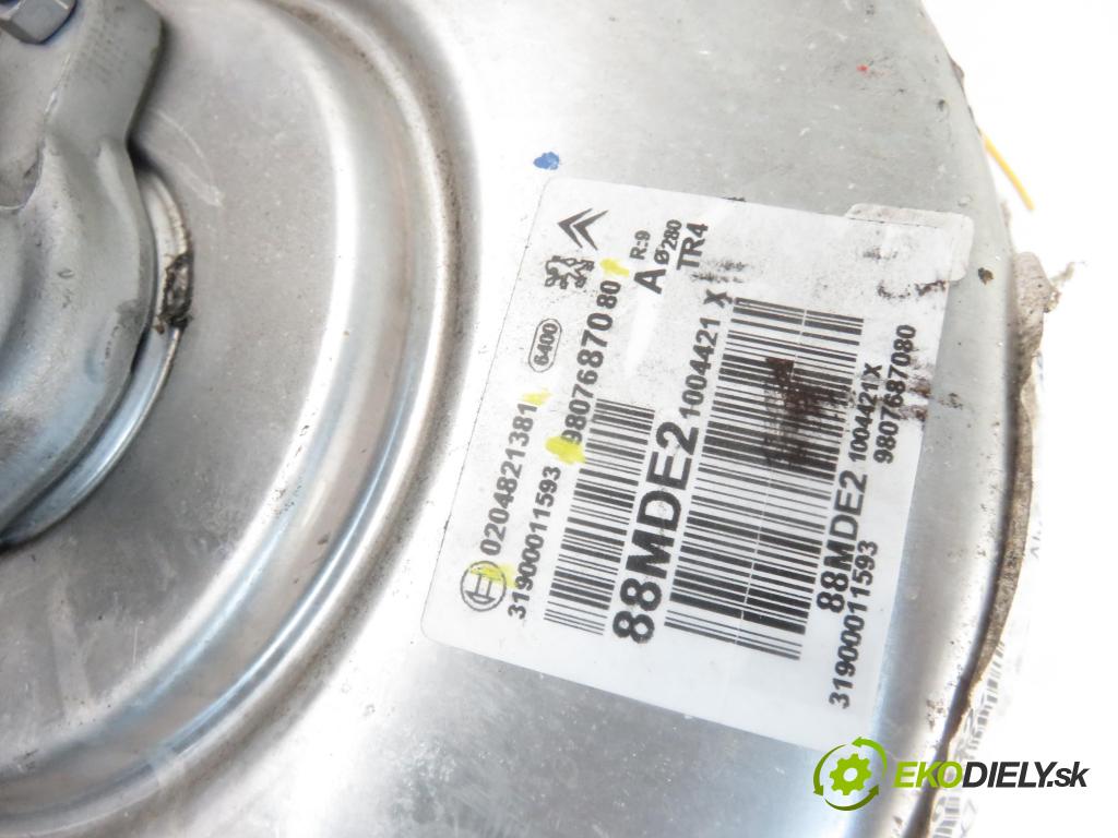 PEUGEOT 5008 II SUV 2018 96,00 1.2 THP PureTech 131 - HNY 1199,00 Posilovač 0204821381 ; 9807687080 (Servočerpadlá, pumpy riadenia)