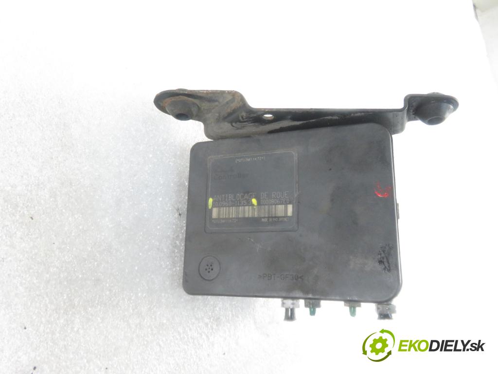 PEUGEOT 206 CC (2D) C/C 2002 80,00 1.6 16V - NFU 1587,00 Pumpa ABS 9650222880 ; 10096011353 (Pumpy ABS)