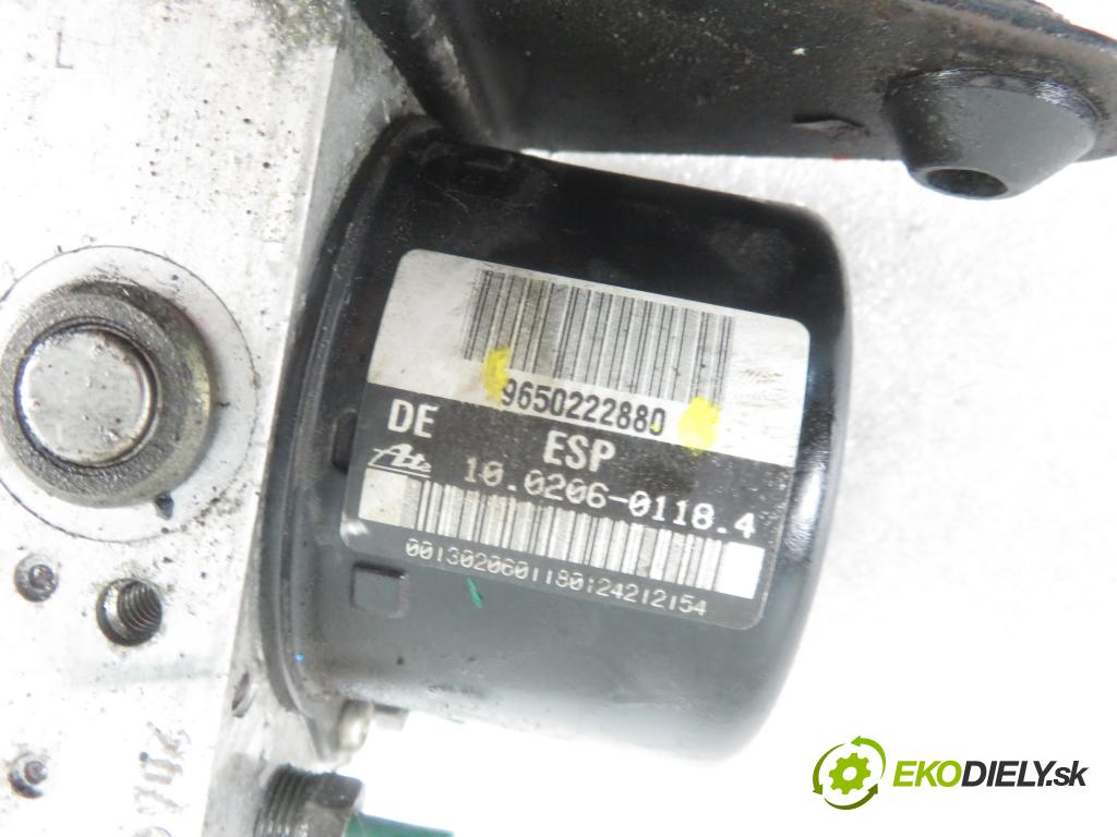 PEUGEOT 206 CC (2D) C/C 2002 80,00 1.6 16V - NFU 1587,00 Pumpa ABS 9650222880 ; 10096011353 (Pumpy ABS)