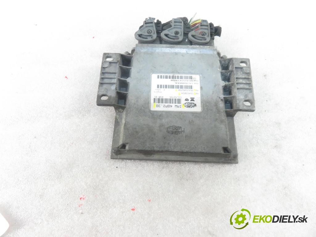 PEUGEOT 206 CC (2D) C/C 2001 100,00 2.0 S16 - RFN (EW10J4) 1997,00 Riadiaca jednotka Motor IAW48P238 ; 16469034 ; 9642606280