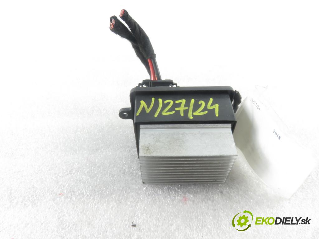 PEUGEOT 5008 II SUV 2018 96,00 1.2 THP PureTech 131 - HNY 1199,00 rezistor / reostat kúrenia A43002900