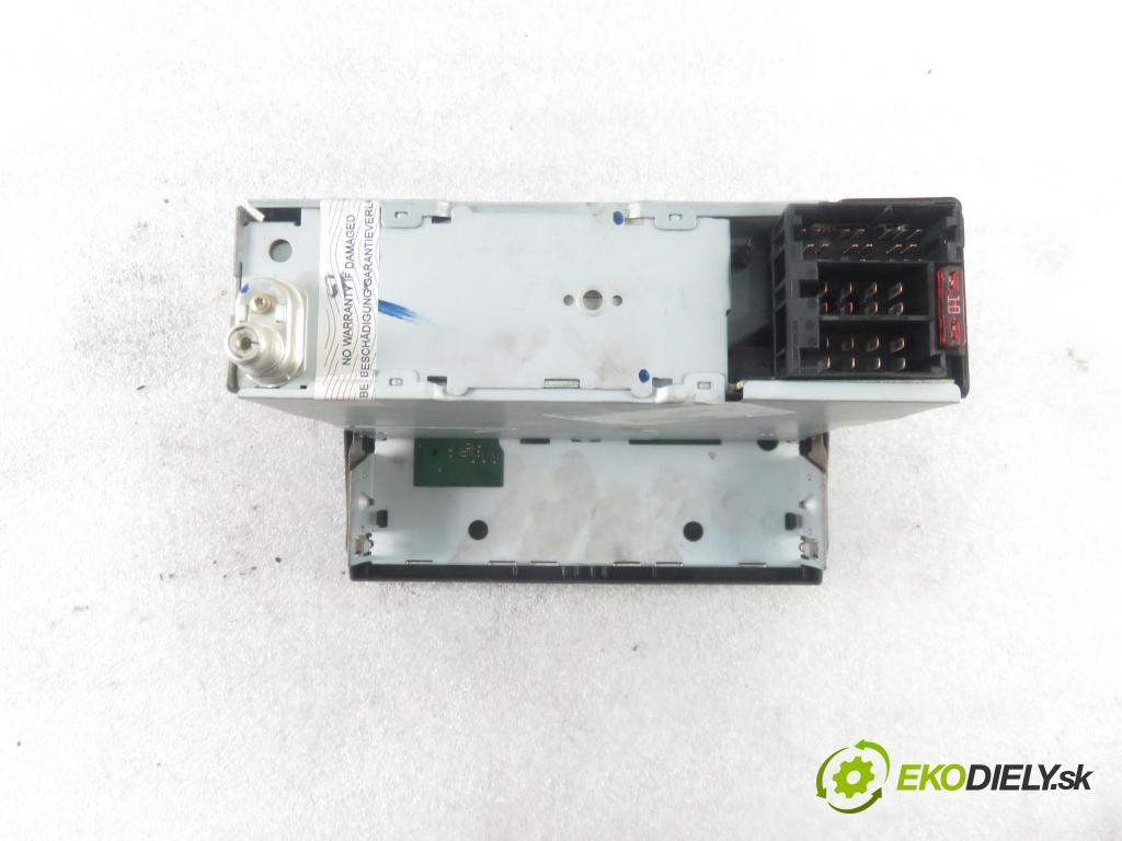 OPEL MERIVA A nadwozie wielkoprzestrzenne (MPV) (X03) MINIVAN 2004 74,00 1.7 CDTI 100 - Z 17 DTH 1686,00 RADIO CD 330886636 ; 13138245