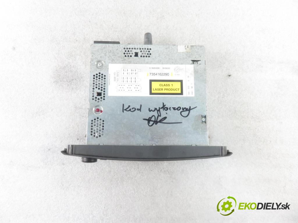 FIAT GRANDE PUNTO (199_) HB 2006 66,00 1.3 D Multijet 90 - 199 A3.000 1248,00 RADIO CD 7354162290