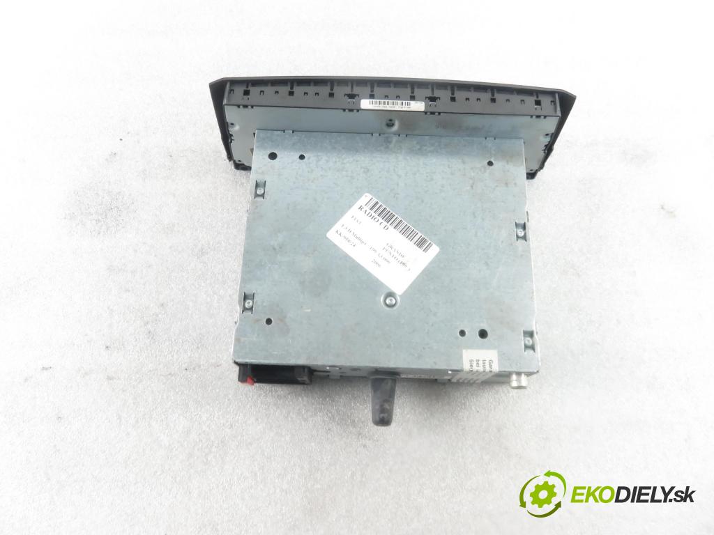 FIAT GRANDE PUNTO (199_) HB 2006 66,00 1.3 D Multijet 90 - 199 A3.000 1248,00 RADIO CD 7354162290