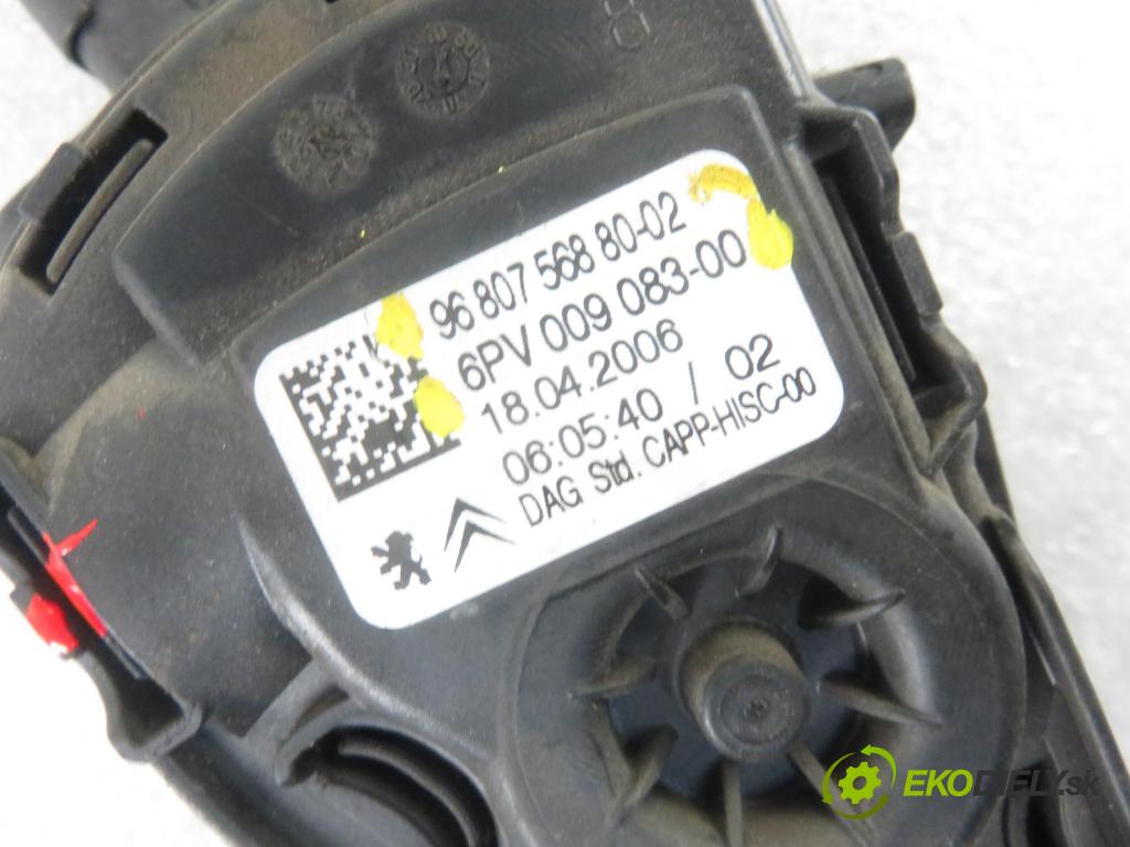 PEUGEOT 207 (WA_, WC_) HB 2006 65,00 1.4 16V - KFU (ET3J4) 1360,00 Potenciometer plynu 9680756880 ; 6PV00908300 (Pedále)