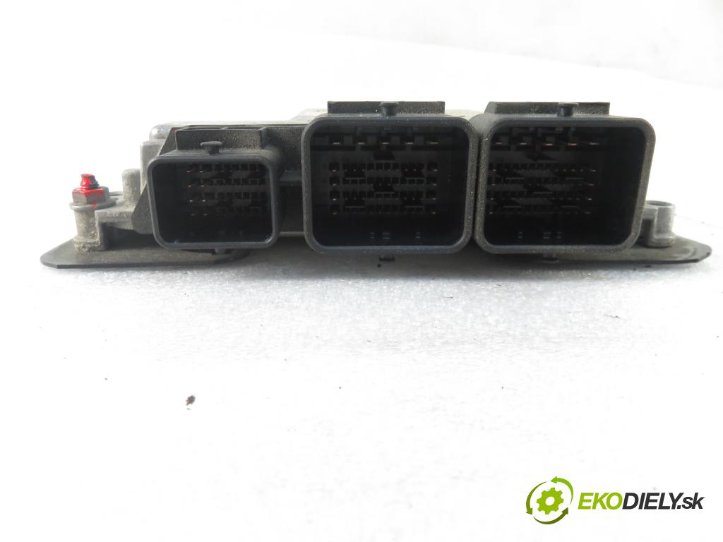 PEUGEOT 308 SW KOMBI 2008 103,00 1.6 THP 140 - 5FT (EP6DT) 1598,00 Riadiaca jednotka Motor 9663193680 ; 0261201864