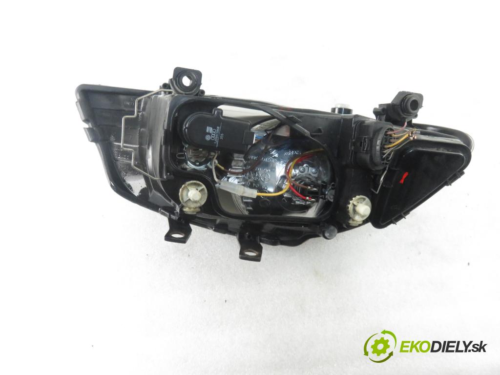 SEAT IBIZA III (6L1) HB 2005 74,00 1.4 16V - BBZ 1390,00 Svetlo LP