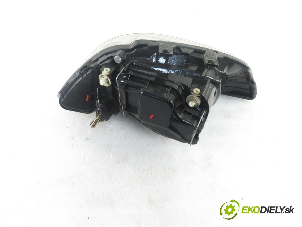 SEAT IBIZA III (6L1) HB 2005 74,00 1.4 16V - BBZ 1390,00 Svetlo LP
