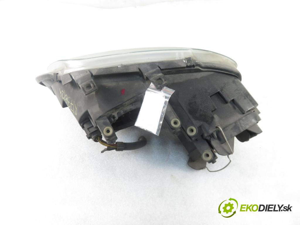 VW TOURAN (1T1, 1T2) MINIVAN 2005 66,00 1.9 TDI - BRU 1896,00 Svetlo PP