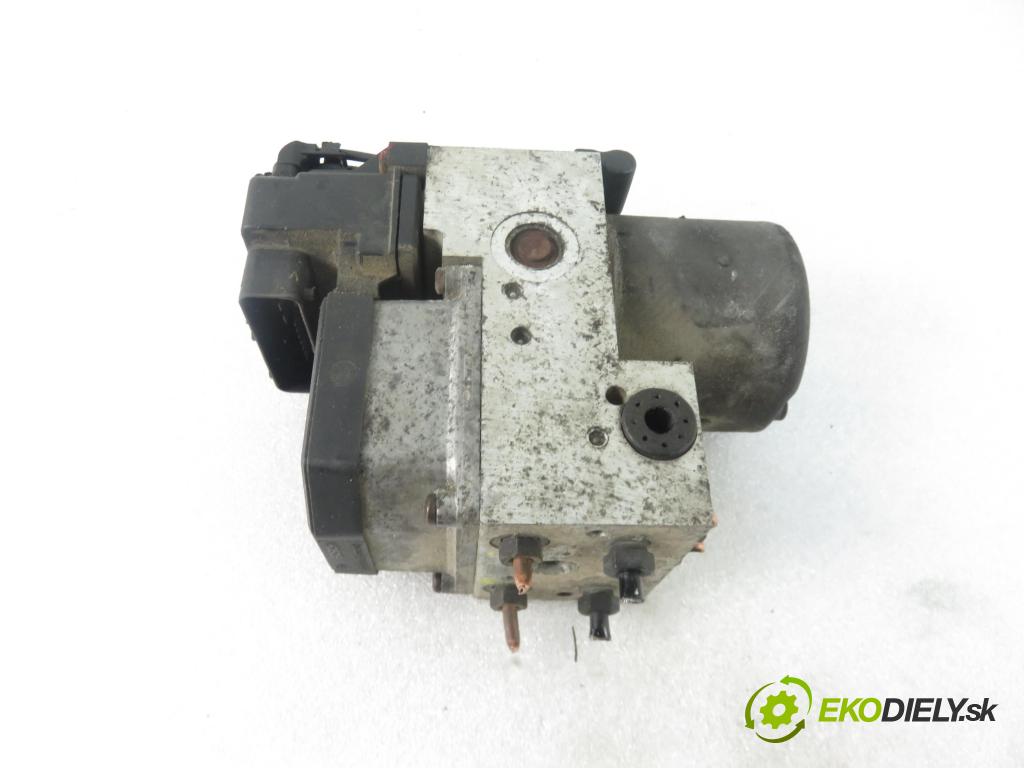 AUDI A6 (4B2, C5) SEDAN 1997 81,00 1.9 TDI - AFN 1896,00 Pumpa ABS 0273004283 ; 0265220405 (Pumpy ABS)