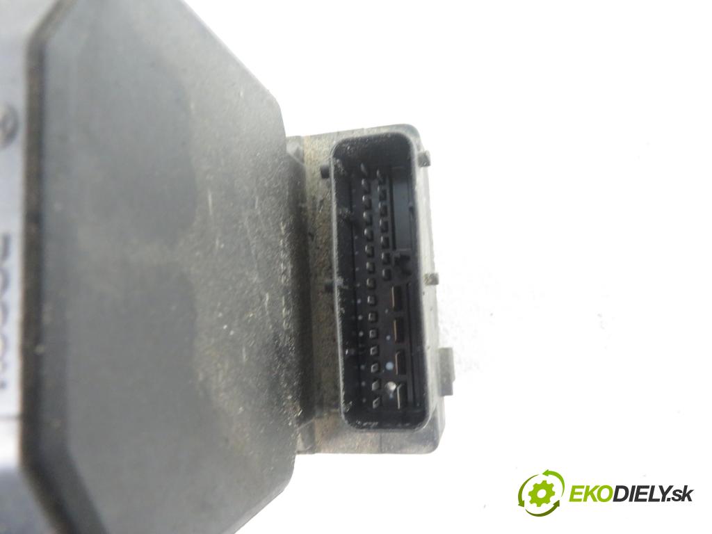 AUDI A6 (4B2, C5) SEDAN 1997 81,00 1.9 TDI - AFN 1896,00 Pumpa ABS 0273004283 ; 0265220405 (Pumpy ABS)