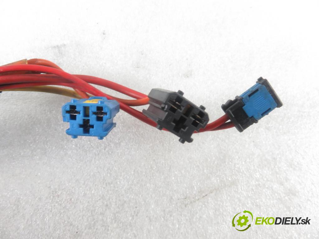 PEUGEOT 607 (9D, 9U) SEDAN 2003 98,00 2.2 HDI - 4HX (DW12TED4/FAP) 2179,00 spinačka N0500109 ; 9635262680 (Spínacie skrinky a kľúče)