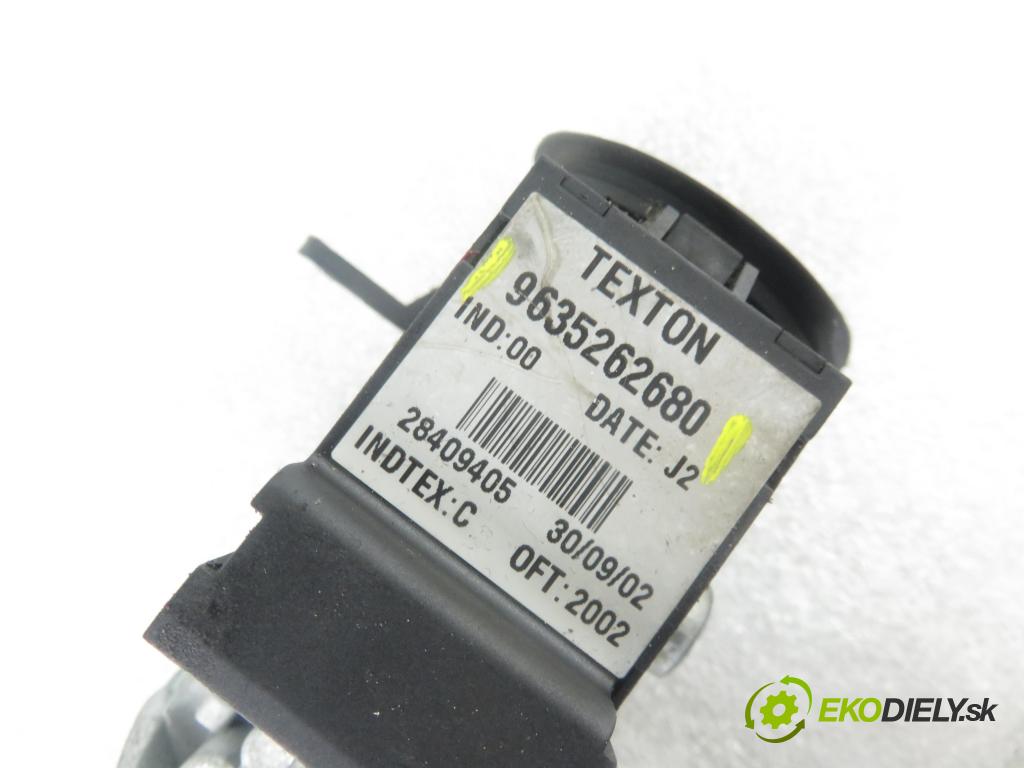 PEUGEOT 607 (9D, 9U) SEDAN 2003 98,00 2.2 HDI - 4HX (DW12TED4/FAP) 2179,00 spinačka N0500109 ; 9635262680 (Spínacie skrinky a kľúče)