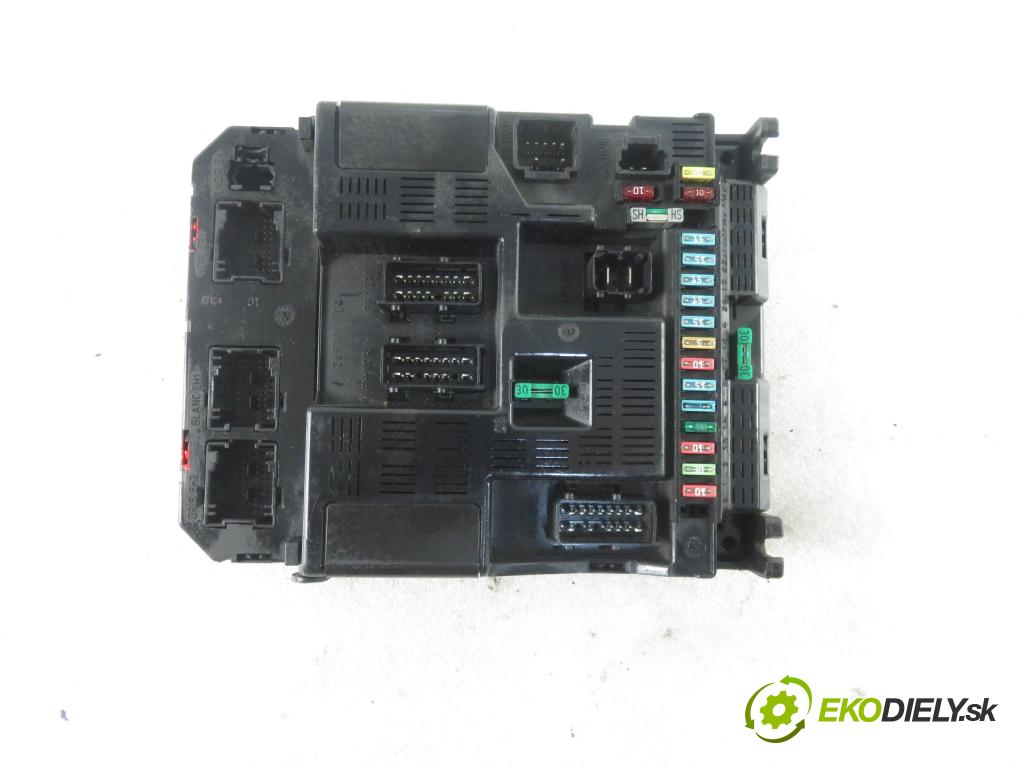 PEUGEOT 307 (3A/C) HB 2001 66,00 2.0 HDi 90 - RHY (DW10TD) 1997,00 MODUL BSI 9636760580E ; 9644098180