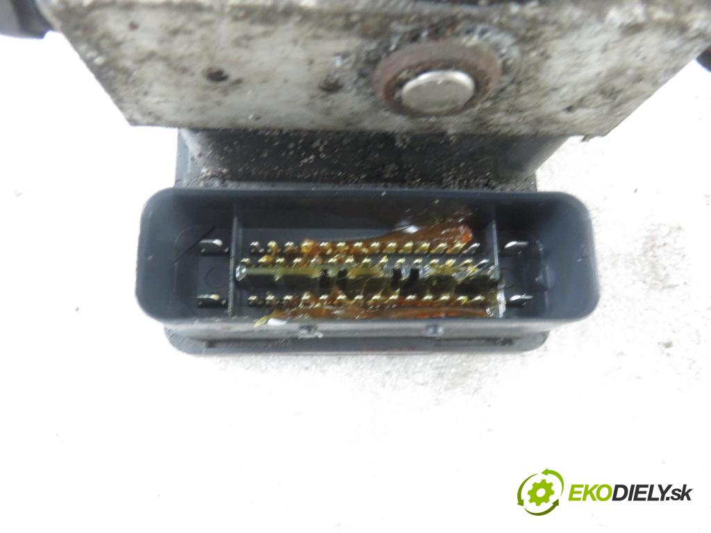 PEUGEOT 1007 (KM_) HB 2005 0,00 1.4 - KFV (TU3A) 1360,00 Pumpa ABS 9654777580 ; 10096011543 (Pumpy ABS)