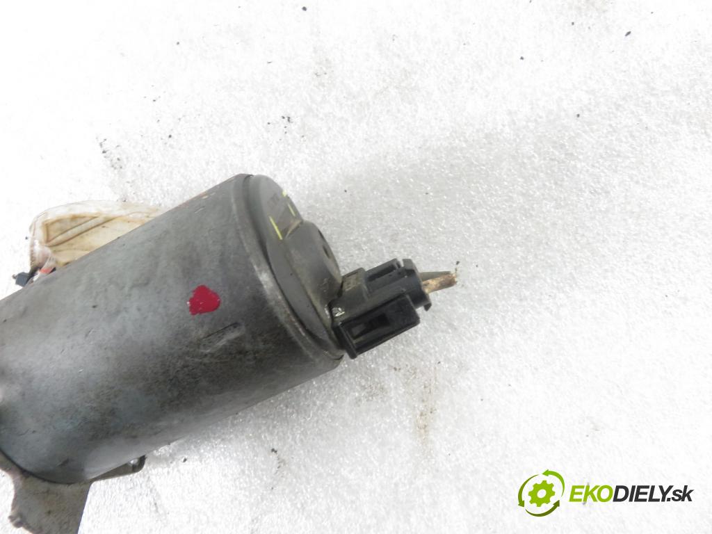 PEUGEOT 207 (WA_, WC_) HB 2008 70,00 1.4 16v VTI 95 - 8FS 1397,00 Nastavovač časovania Vačkový hriadeľ: V753390580 ; V75339058008 ; A2C53112944 (Ostatné)