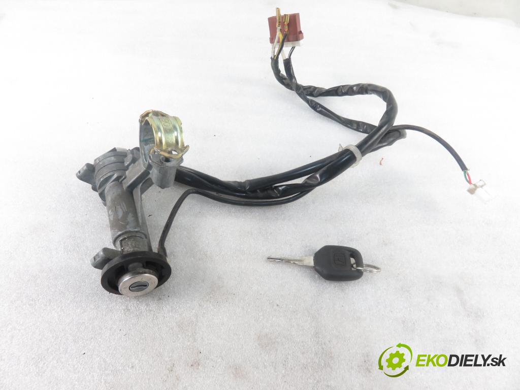 HONDA CIVIC VI Fastback (MA, MB) LIFTBACK 1999 66,00 1.4 i (MA8, MB2) - D14Z4 1396,00 spinačka C57901 (Spínacie skrinky a kľúče)