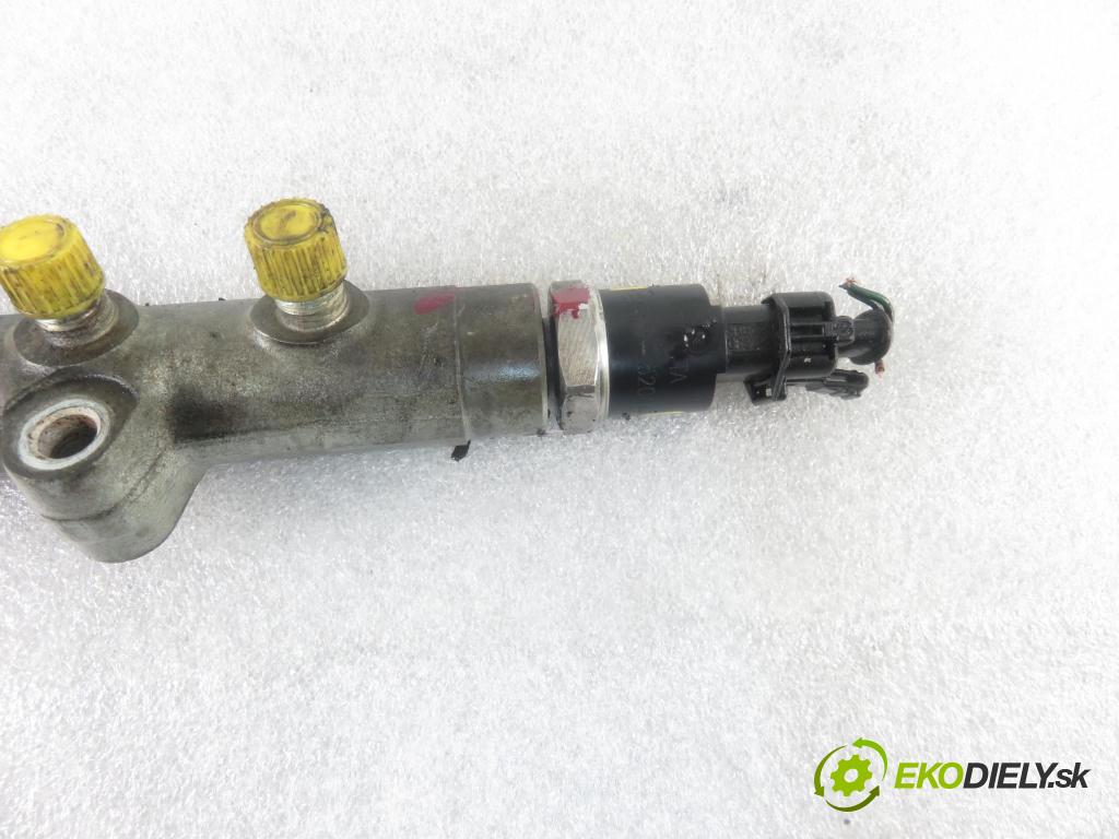 TOYOTA YARIS (_P1_) HB 2002 55,00 1.4 D-4D (NLP10_) - 1ND-TV 1364,00 Lišta vstrekovacia 0445214032 ; 0281002507 ; 028002521 (Vstrekovacie lišty)