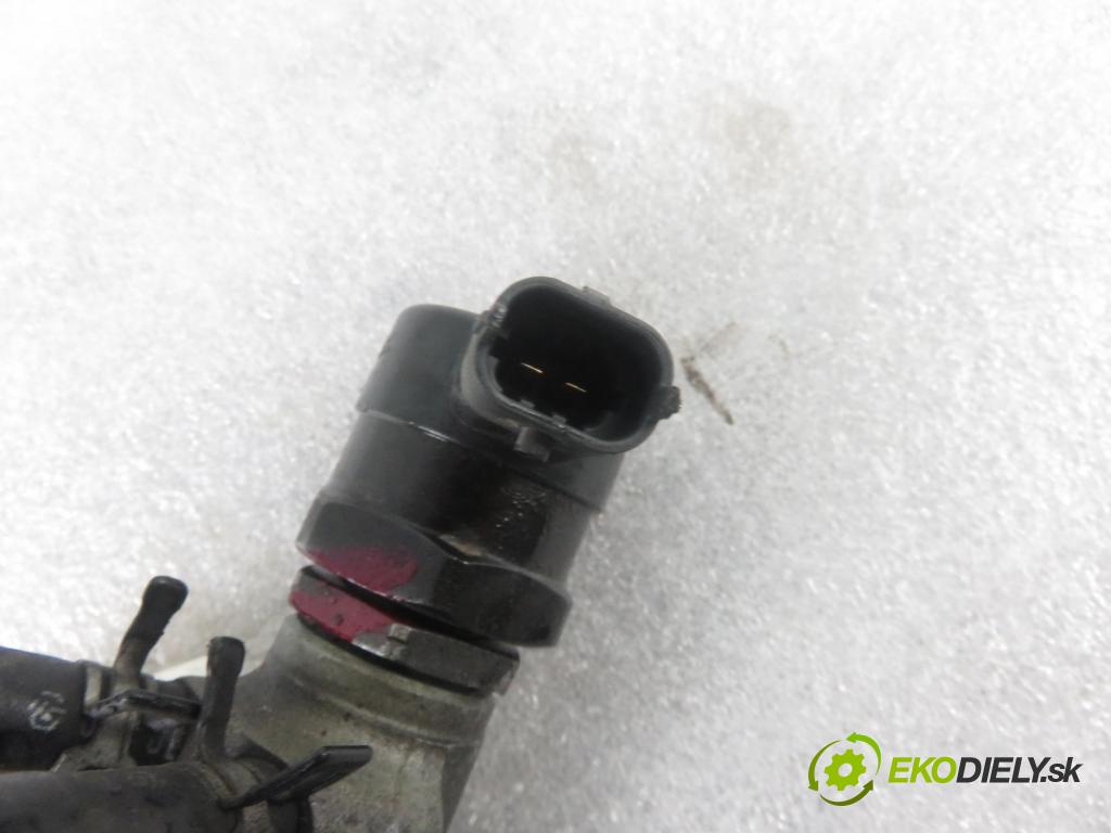 TOYOTA YARIS (_P1_) HB 2002 55,00 1.4 D-4D (NLP10_) - 1ND-TV 1364,00 Lišta vstrekovacia 0445214032 ; 0281002507 ; 028002521 (Vstrekovacie lišty)