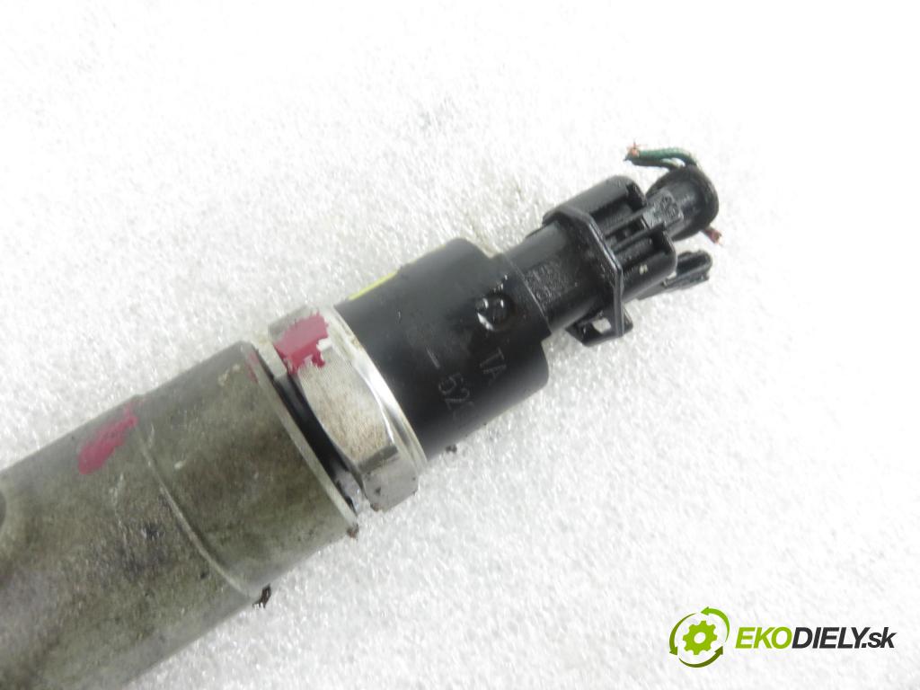 TOYOTA YARIS (_P1_) HB 2002 55,00 1.4 D-4D (NLP10_) - 1ND-TV 1364,00 Lišta vstrekovacia 0445214032 ; 0281002507 ; 028002521 (Vstrekovacie lišty)