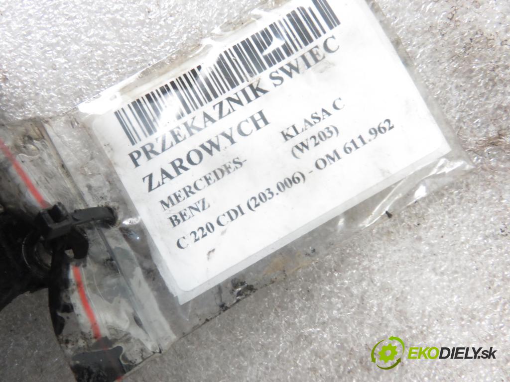MERCEDES-BENZ KLASA C (W203) SEDAN 2000 105,00 C 220 CDI 143 - OM 611.962 2148,00 vody 0001591504 (Ohřívání, ventilace)