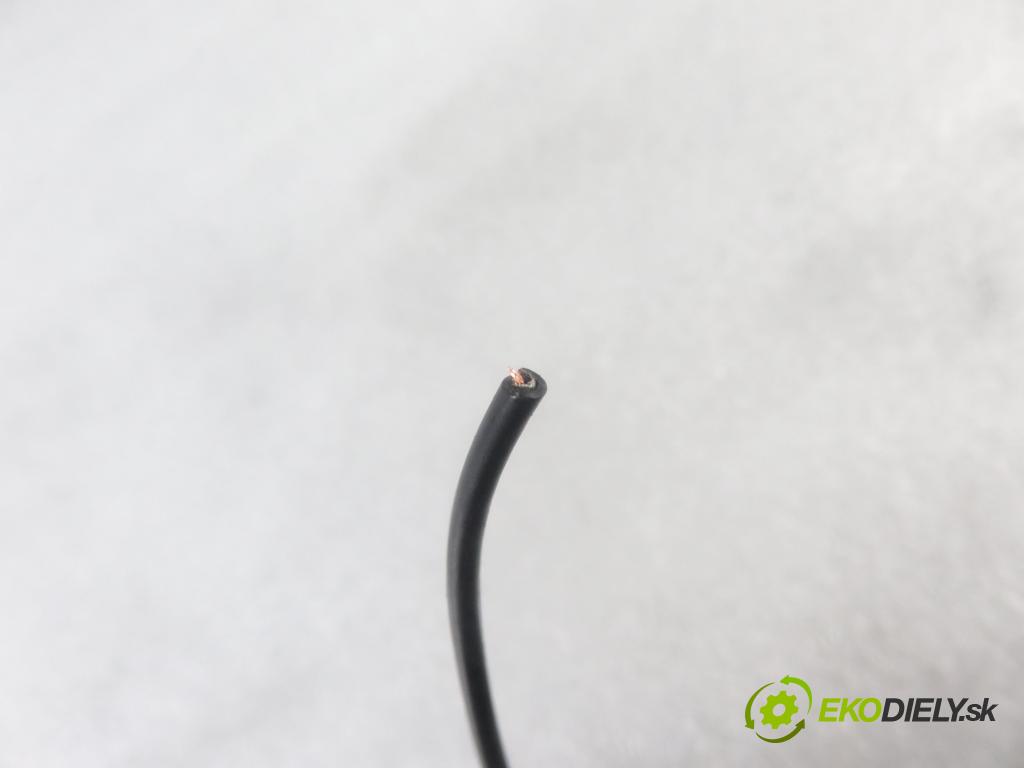 MERCEDES-BENZ VANEO (414) MINIVAN 2002 67,00 1.7 CDI (414.700) - OM 668.914 1689,00 Hriadeľ, tyč volantu A1684620184 (Tyče riadenia (volantu))