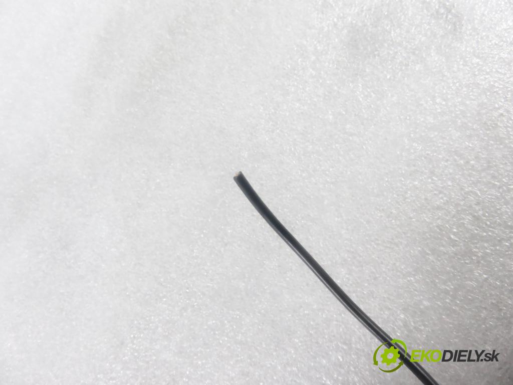 MERCEDES-BENZ VANEO (414) MINIVAN 2002 67,00 1.7 CDI (414.700) - OM 668.914 1689,00 Hriadeľ, tyč volantu A1684620184 (Tyče riadenia (volantu))