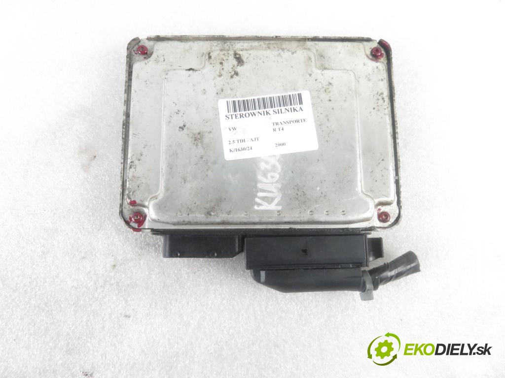 VW TRANSPORTER IV Platforma / podwozie (70E, 70L, 70M, 7DE, 7DL KABINA/PLATFORMA 2000 65,00 2.5 TDI - AJT 2461,00 Riadiaca jednotka Motor 074906018AK ; 0281010462
