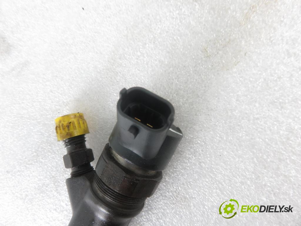 TOYOTA YARIS (_P1_) HB 2002 55,00 1.4 D-4D (NLP10_) - 1ND-TV 1364,00 vstrekovač 0445110085 ; 2367033010 (Vstrekovače)