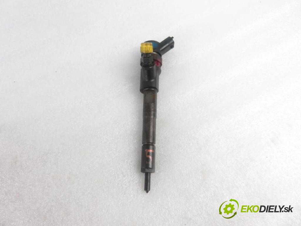 TOYOTA YARIS (_P1_) HB 2002 55,00 1.4 D-4D (NLP10_) - 1ND-TV 1364,00 vstrekovač 0445110085 ; 2367033010 (Vstrekovače)