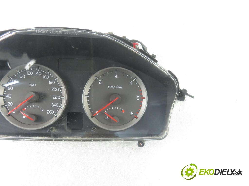 VOLVO S40 II (MS) SEDAN 2006 84,00 1.6 D2 - D 4162 T 1560,00 prístrojovka elektrický 30728645