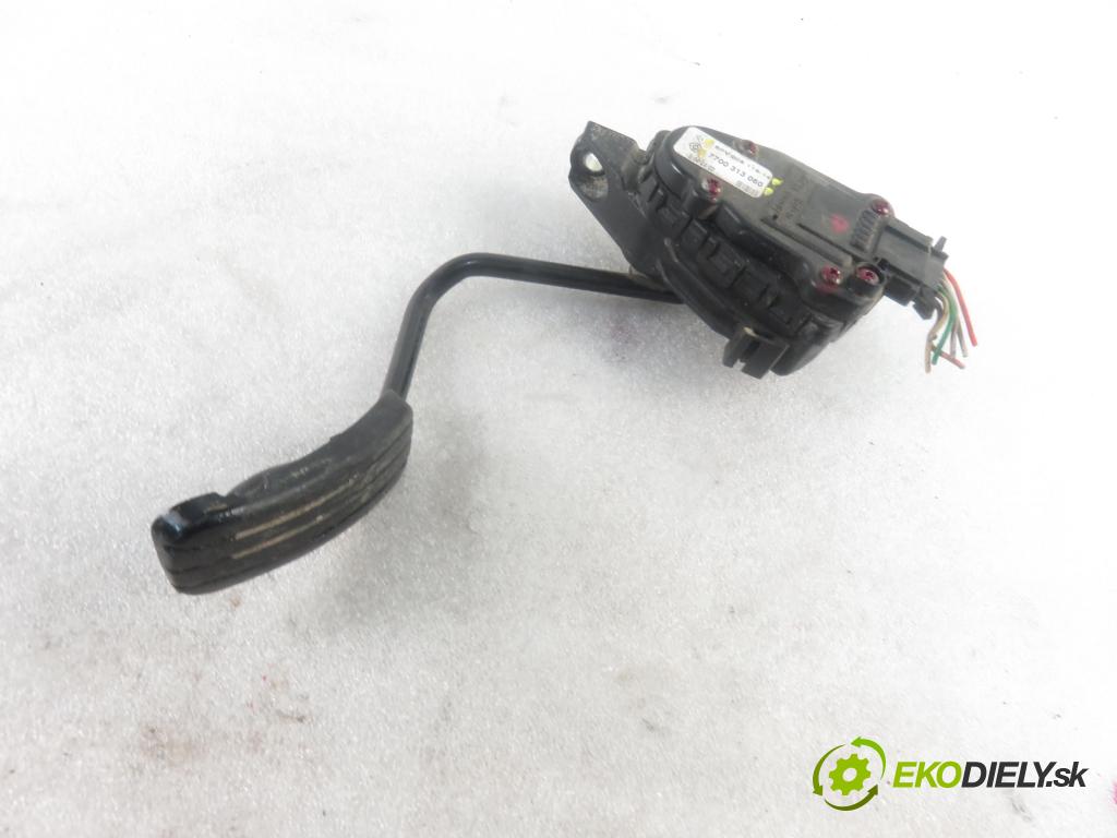 NISSAN PRIMASTAR Autobus (X83) BUS 2003 74,00 1.9 dCi 100 - F9Q 760 1870,00 Potenciometer plynu 7700313060 ; 6PV00811914 (Pedále)