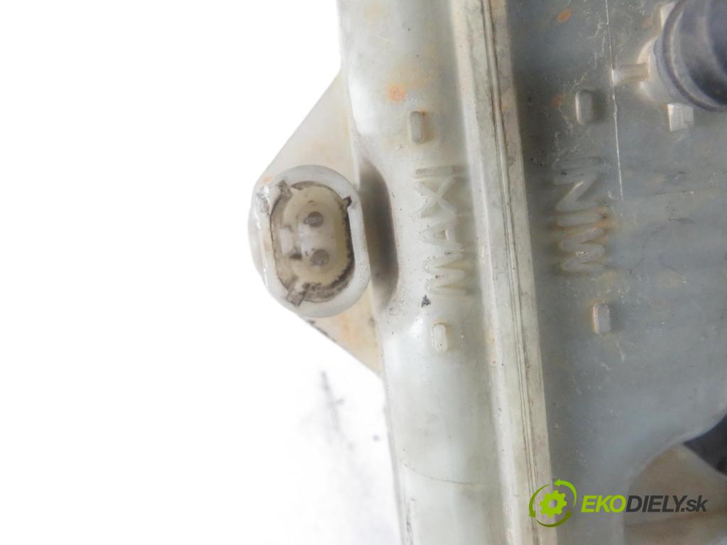 NISSAN PRIMASTAR Autobus (X83) BUS 2003 74,00 1.9 dCi 100 - F9Q 760 1870,00 Posilovač 8200003515 ; 91165928 (Servočerpadlá, pumpy riadenia)