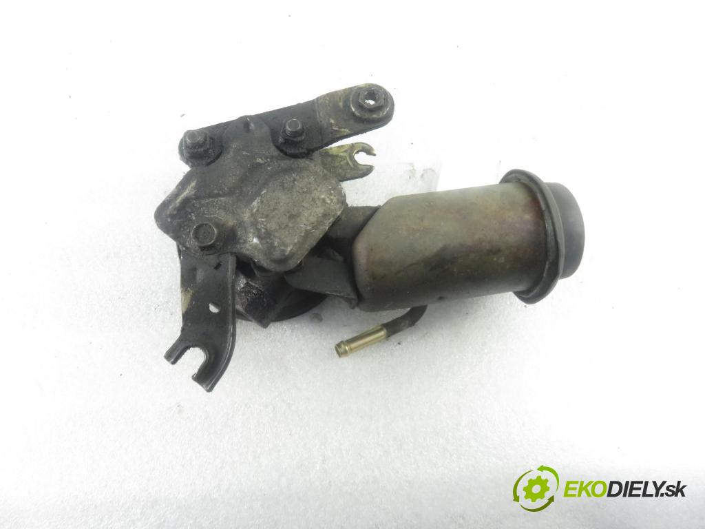 TOYOTA YARIS (_P1_) HB 2002 55,00 1.4 D-4D (NLP10_) - 1ND-TV 1364,00 Pumpa servočerpadlo  (Servočerpadlo)